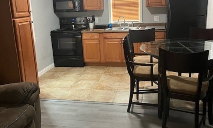 Knob Noster House | Charming 1-bedroom 3 Miles from Whiteman AFB Knob Noster with AC, WiFi