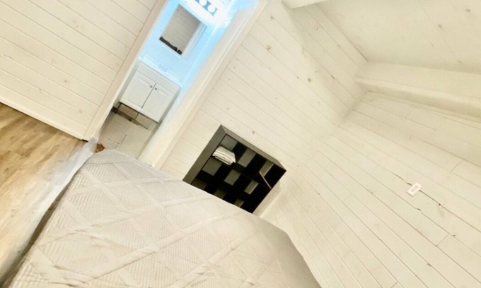 Philadelphia Apartment | Charming 1-bedroom Perfect for Extended Stays: Hotel Alternative for Workers