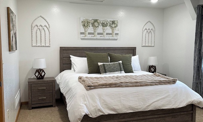 Stanton Apartment | Charming 1-bedroom with AC and WiFi in Stanton
