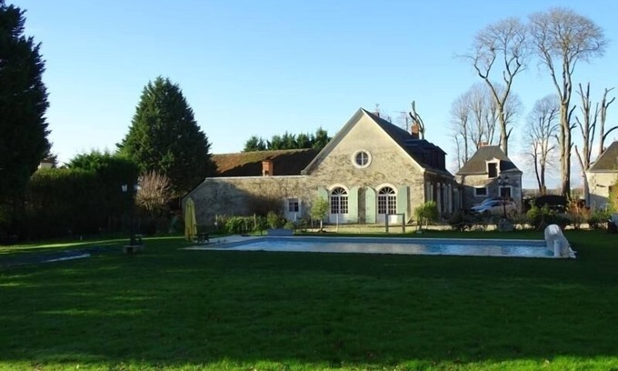 Saint-Maur Cottage | Charming 18th-Century House with Heated Pool Near Châteauroux and Brenne Nature Park