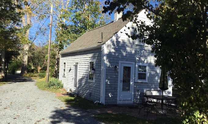 Dennis Cottage | Charming 18th century cottage with its own beachfront on Scargo Lake near bay