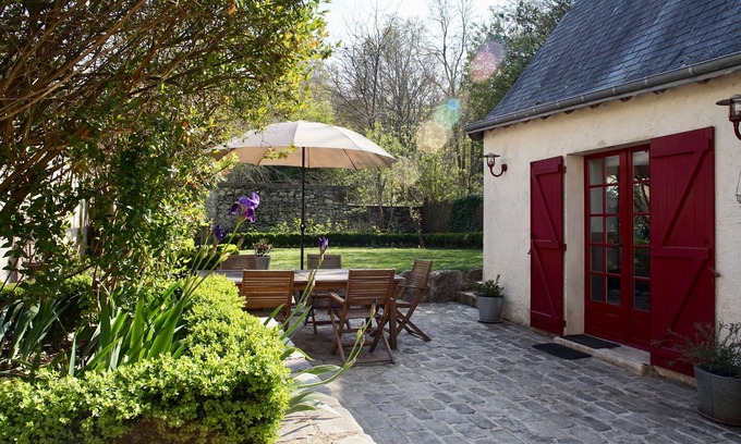 Charge House | Charming 18th century farmhouse at the gates of Amboise