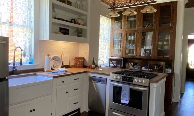 Hermann House | Charming 1913 3 Bedroom 2 Bath Dutch Brick Haus