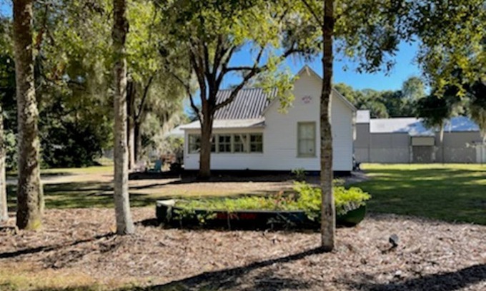 Welaka House | Charming 1930's house only a few blocks from the St. Johns River!