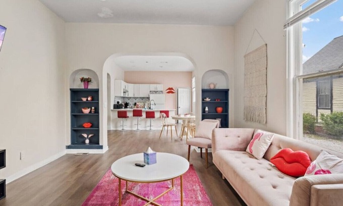 Herron Morton House | Charming 1BR Apartment Ideal Central Location