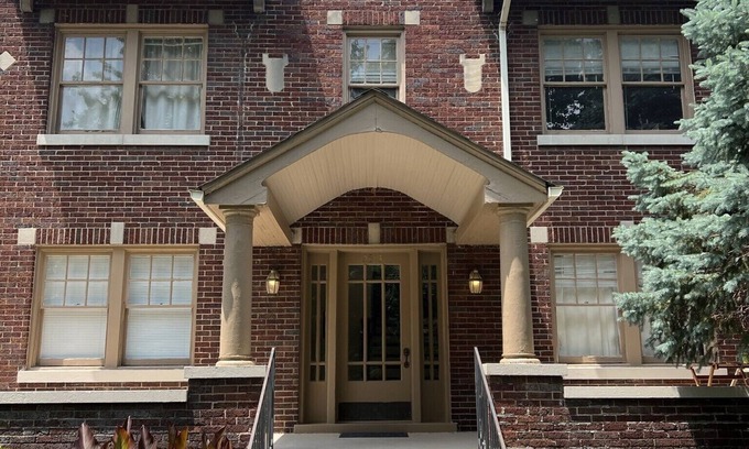 Cherokee Triangle Apartment | Charming 1BR Retreat in the Heart of Louisville's Highlands
