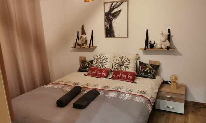 Lens Apartment | Charming 2.5-room★bed 180x200★Balcony★calm