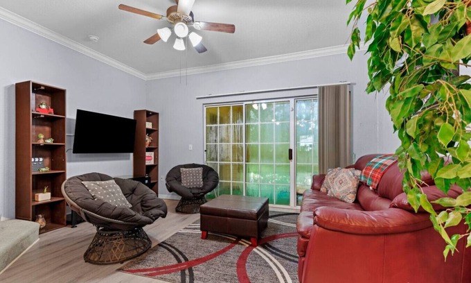 Gainesville House | Charming 2 bed 2.5 bath - NW Gainesville