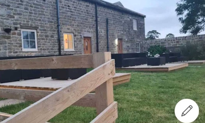 Ripley Cottage | Charming 2 Bed Cottage in Nidderdale Near Harrogat
