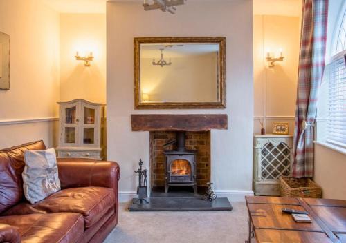 Tewkesbury House | Charming 2 Bed House in Tewkesbury Centre