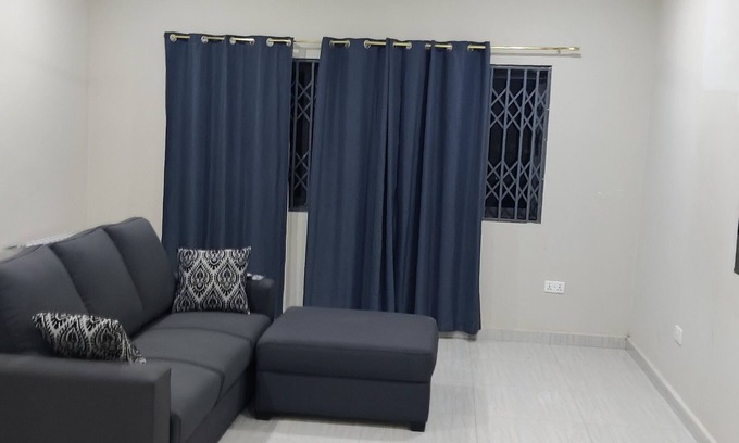 Elmina Apartment | Charming 2-bedroom apartment with AC, WiFi in lovely Ataabaze Elmina
