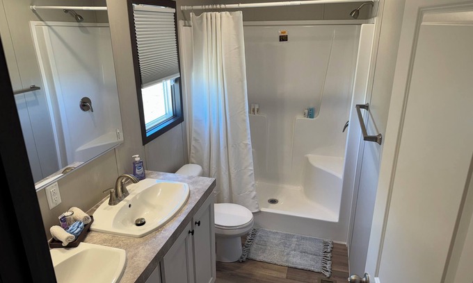 Taos House | Charming 2-bedroom mobile home in Ranchos de Taos with WiFi