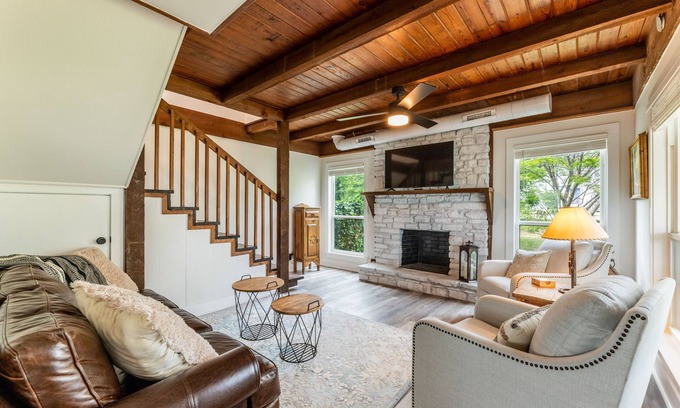 Liberty Hill House | Charming 2-bedrm home in the heart of Liberty Hill
