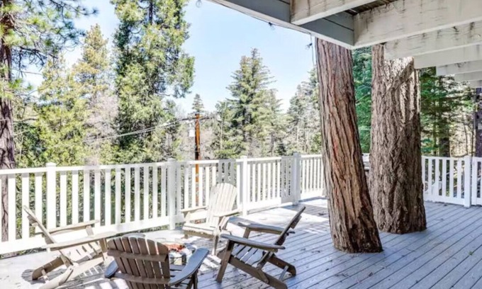 Lake Arrowhead Cottage | Charming 2-Bedroom Cottage in Lake Arrowhead WiFi & AC Included