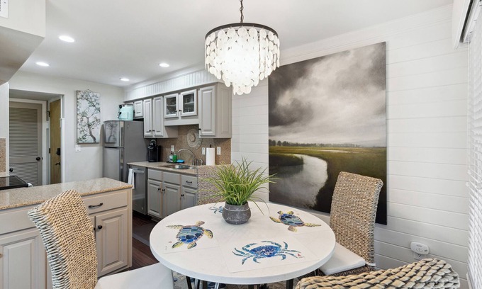 Kiawah Island Villa | Charming 2-Bedroom 2-Bath Tennis Club Villa in Kiawah Island!