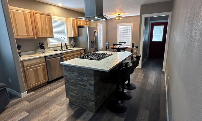 Klamath Falls House | Charming 2-bedroom house in Klamath Falls near Crater Lake and Lava Beds