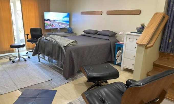 Bernal Heights Bed & Breakfast | Charming 2-bedroom bed & breakfast in vibrant San Francisco with WiFi