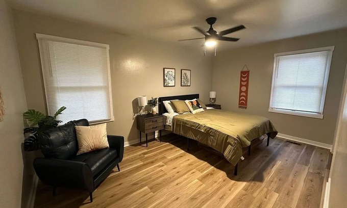 Warner Robins House | Charming 2-bedroom house in Warner Robins with WiFi and AC