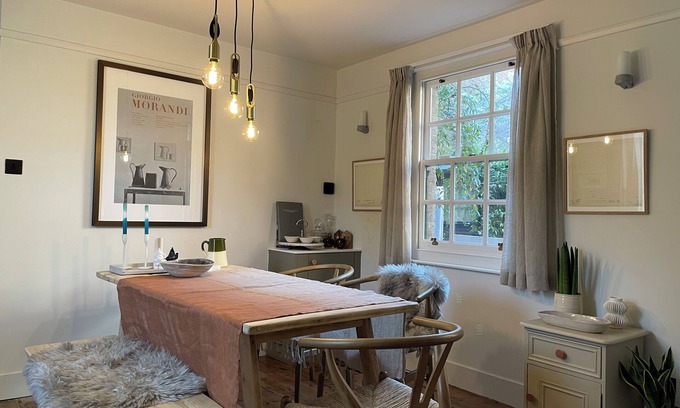 Rye Cottage | Charming 2-bedroom 2-bathroom cottage in central beautiful medieval Rye