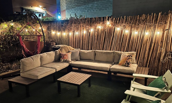 Columbia Street Waterfront District Apartment | Charming 2-bedroom apartment in fabulous Red Hook, Brooklyn with WiFi and a yard