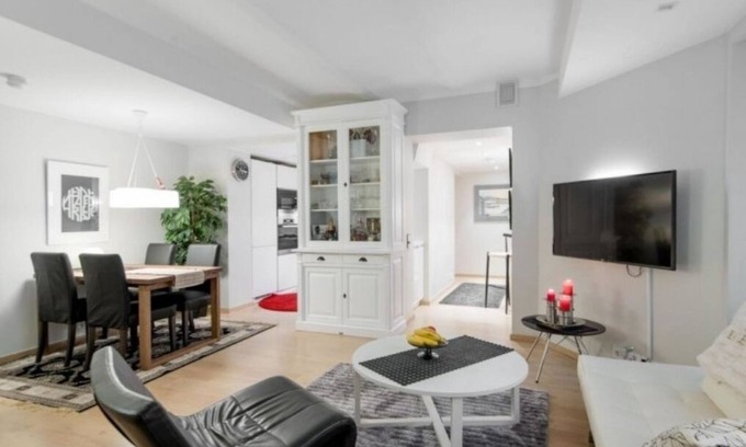 Lasnamae Apartment | Charming 2-bedroom apartment in Tallinn with WiFi