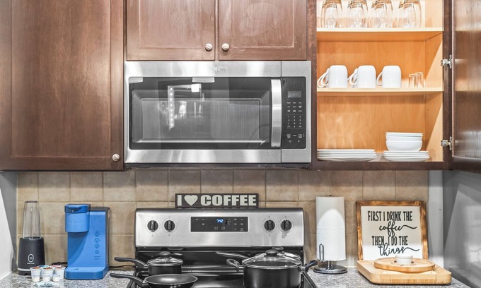 Atlanta Apartment | Charming 2-bedroom apartment in cool Atlanta with AC, WiFi