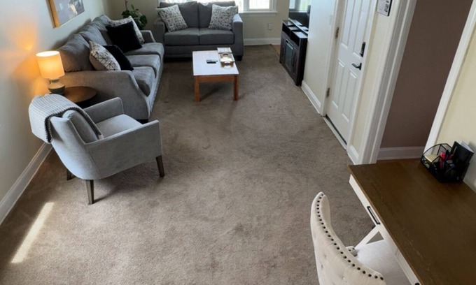 Buffalo Apartment | Charming 2-bedroom apartment in wonderful Buffalo with WiFi, AC