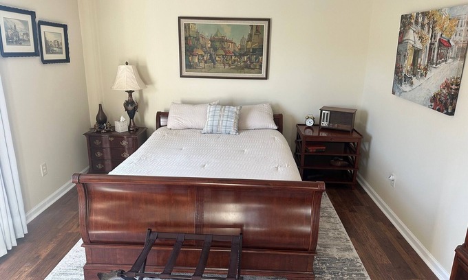 Newton Apartment | Charming 2-bedroom apartment located on Main Street in The Heart of Catawba Co.