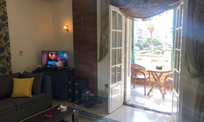 Heliopolis Apartment | Charming 2-bedroom apartment in wonderful Cairo with WiFi, AC