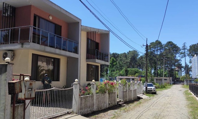 Ureki Apartment | Charming 2-bedroom apartment with WiFi, AC in Ureki