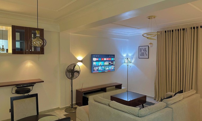 Wuse 2 Apartment | Charming 2-bedroom apartment with AC, WiFi in the Heart of Wuse II, Abuja.