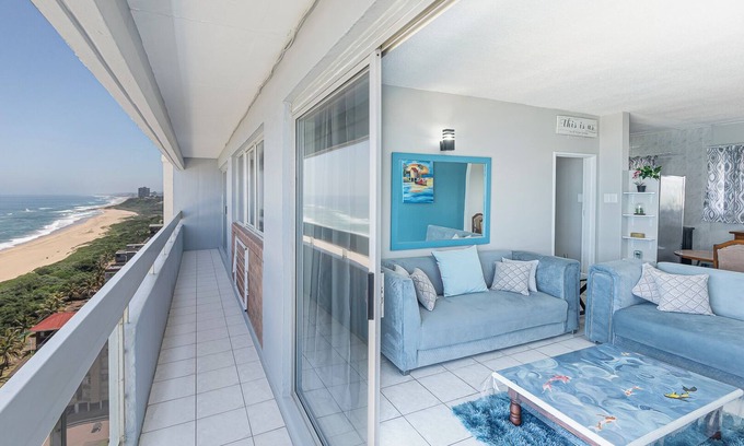 Kingsborough Apartment | Charming 2-bedroom beachfront apartment with WiFi in Amanzimtoti