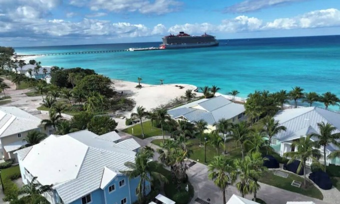 Alice Town Apartment | Charming 2-bedroom apartment for a family of 7 in gorgeous Bimini