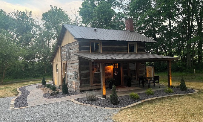 Wadesville Cabin | Charming 2-bedroom cabin in enchanting Wadesville with Heat, AC, WiFi, Hot Tub