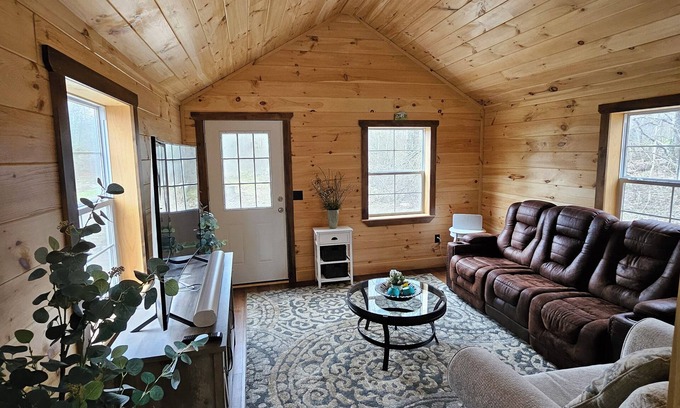 Winterport Cabin | Charming 2-bedroom cabin in delightful Winterport with WiFi, AC