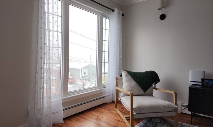 Corner Brook House | Charming 2-bedroom bungalow in awesome Corner Brook with WiFi, AC