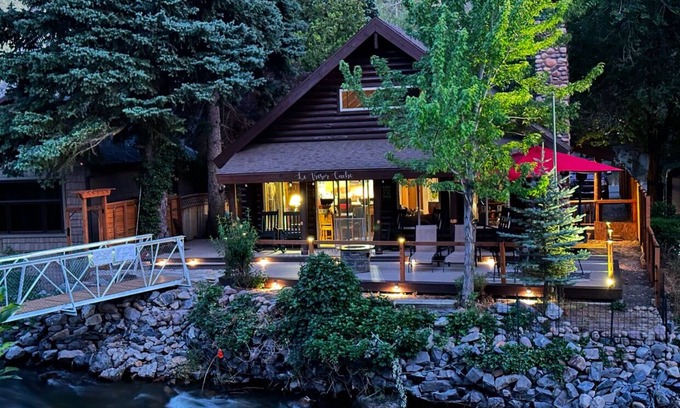 Snowbird Cabin | Charming 2-bedroom cabin on the Provo River