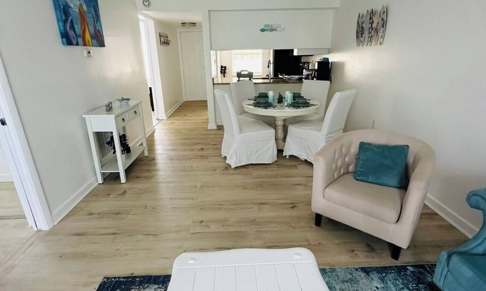 Temple Terrace Condo | Charming 2-bedroom condo freshly renovated in wonderful Tampa USF