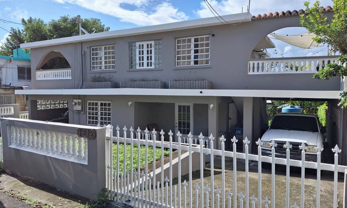 Canovanillas House | Charming 2-bedroom house with AC, WiFi in beautiful Canovanas
