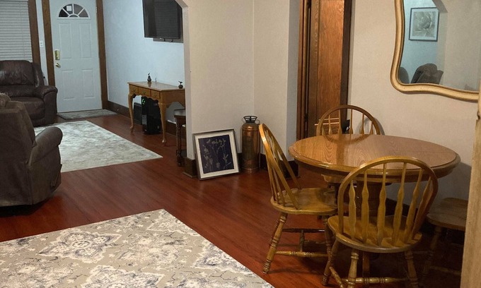 La Crosse House | Charming 2-bedroom house with WiFi, AC in delightful La Crosse