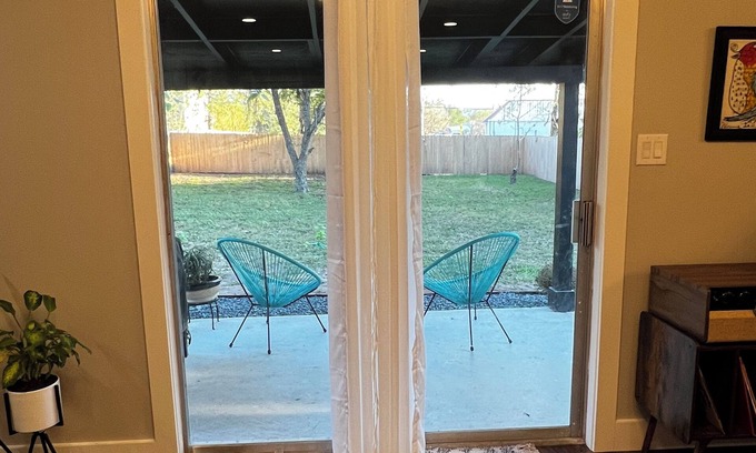 La Grange House | Charming 2-bedroom house in brilliant La Grange just 15 minutes from Round Top.