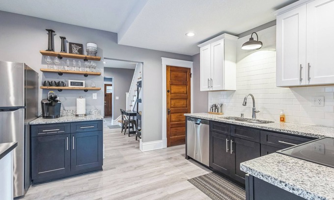 Lake City House | Charming 2-bedroom house with AC, WiFi in beautiful Lake City