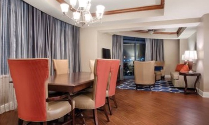 National Harbor Hotel | Charming 2 bedroom hotel suite in beautiful National Harbor.