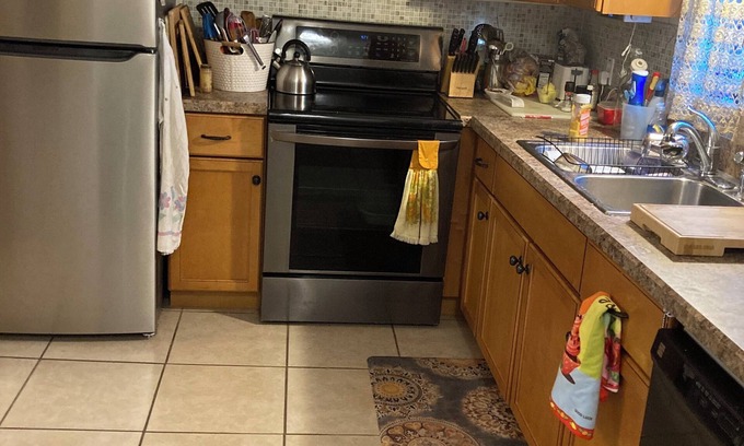 San Mateo House | Charming 2-bedroom house w/WiFi, AC in brilliant San Mateo Near St Johns River
