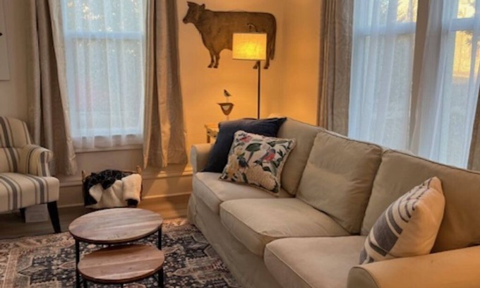 Odessa House | Charming 2-bedroom home in Odessa