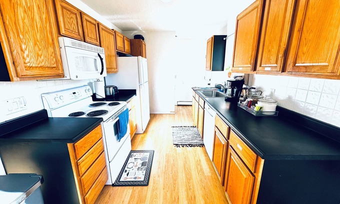 Franklin to the Fort House | Charming 2-bedroom house with heat, WiFi in amazing Missoula