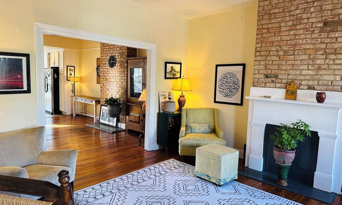 Church Hill House | Charming 2-bedroom house in Historic Church Hill