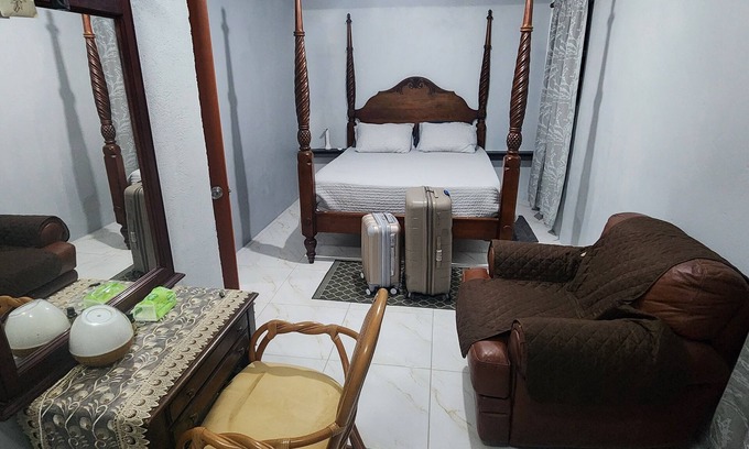Barroui House | Charming 2-bedroom house in lovely Marigot 3 minutes away from the airport