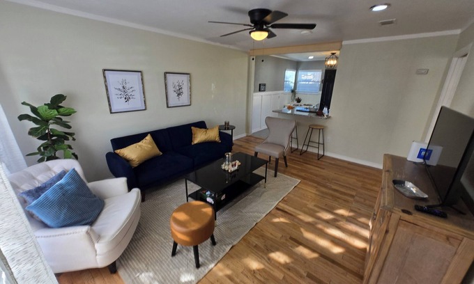 Lubbock House | Charming 2-bedroom house in Lubbock TX, Walking Distance from Texas Tech