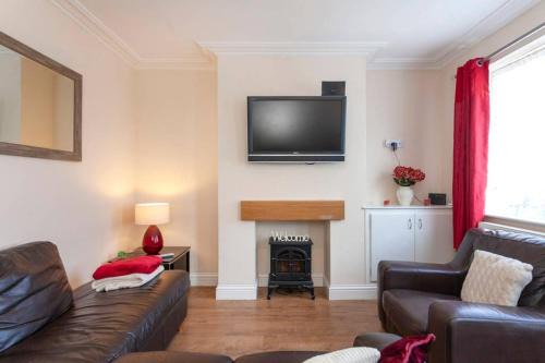 Ibstock Apartment | Charming 2-Bedroom House Ibstock, Leicester